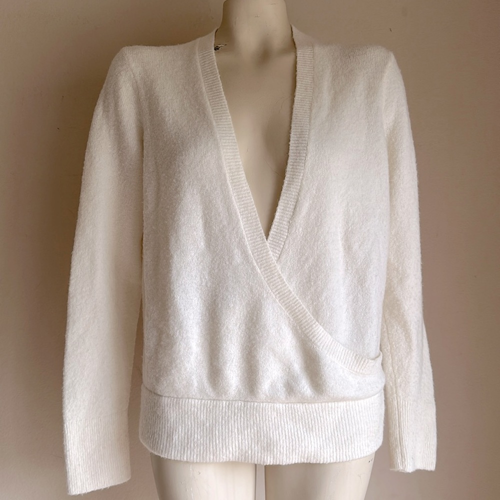 Madewell medium cozy top cross front